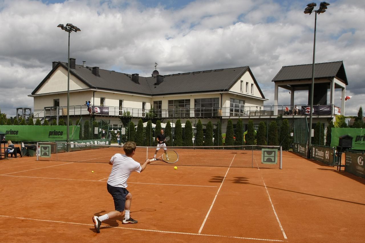 Hotel Restauracja Tenis Kortowo Poznan Exterior photo