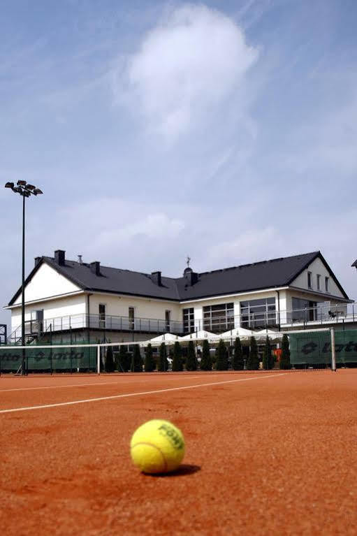 Hotel Restauracja Tenis Kortowo Poznan Exterior photo