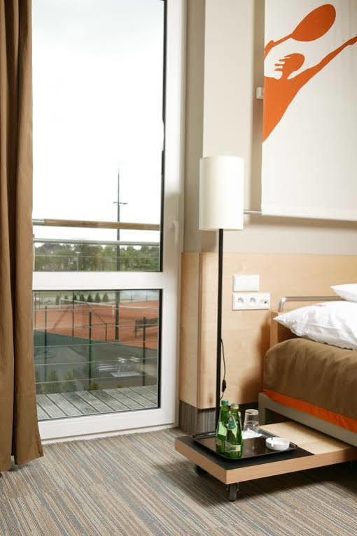 Hotel Restauracja Tenis Kortowo Poznan Exterior photo